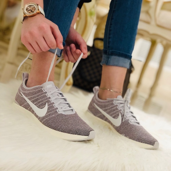 nike dualtone racer pink